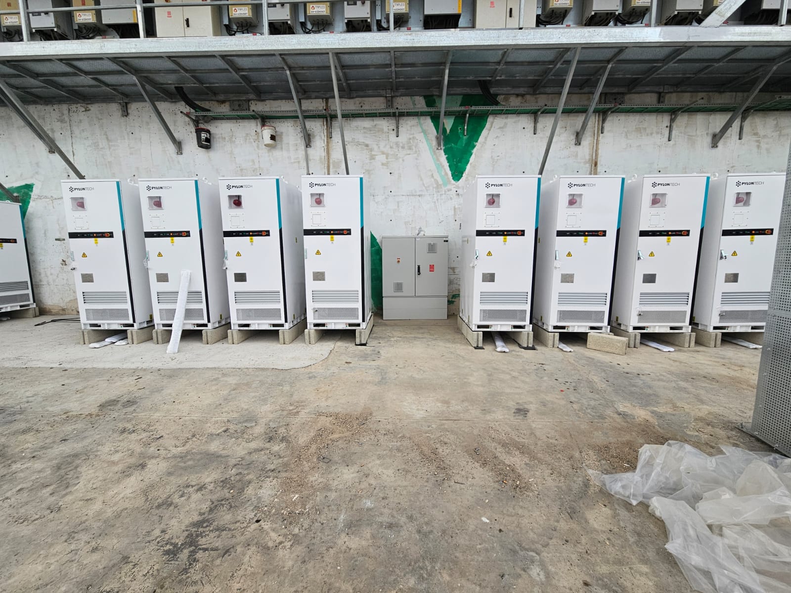 מערכת אגירת אנרגיה Pylontech 300KW - מובילי העמקים ניר יפה